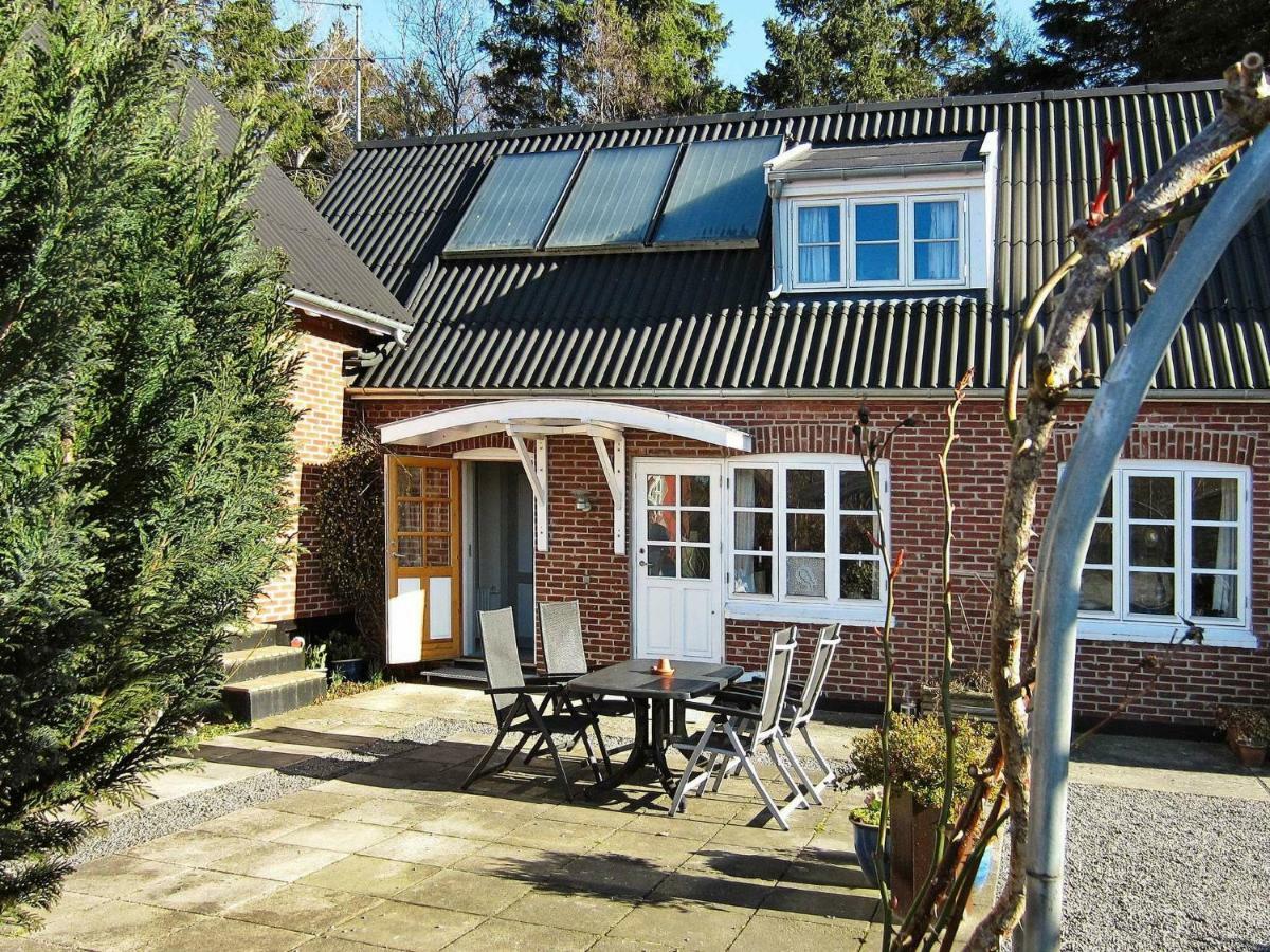 4 Person Holiday Home In Nex Langedeby Eksteriør bilde